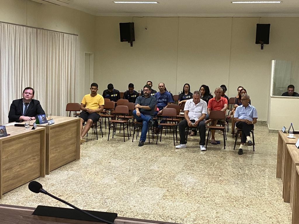 NOTÍCIA: CÂMARA MUNICIPAL DE RIO BANANAL FAZ HOMENAGEM PARA EQUIPE DE VÔLEI.